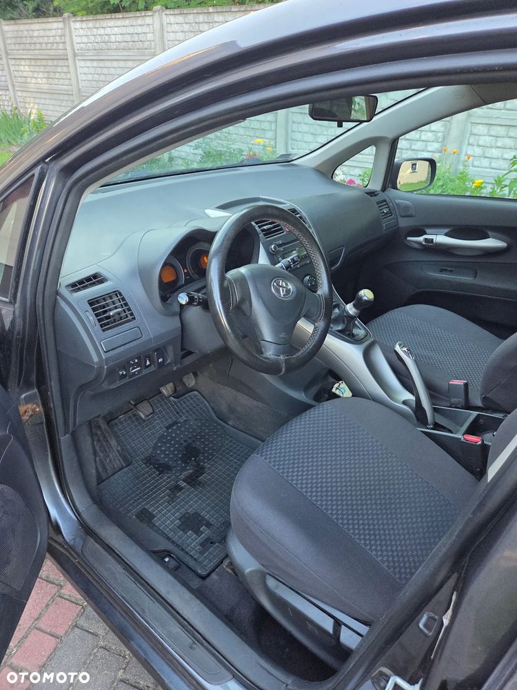Toyota Auris 1.4 D-4D Luna - 6