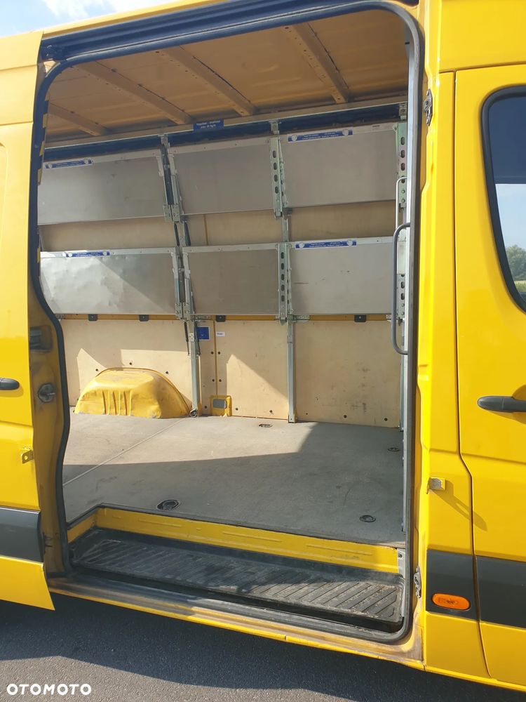 Mercedes-Benz SPRINTER - 11