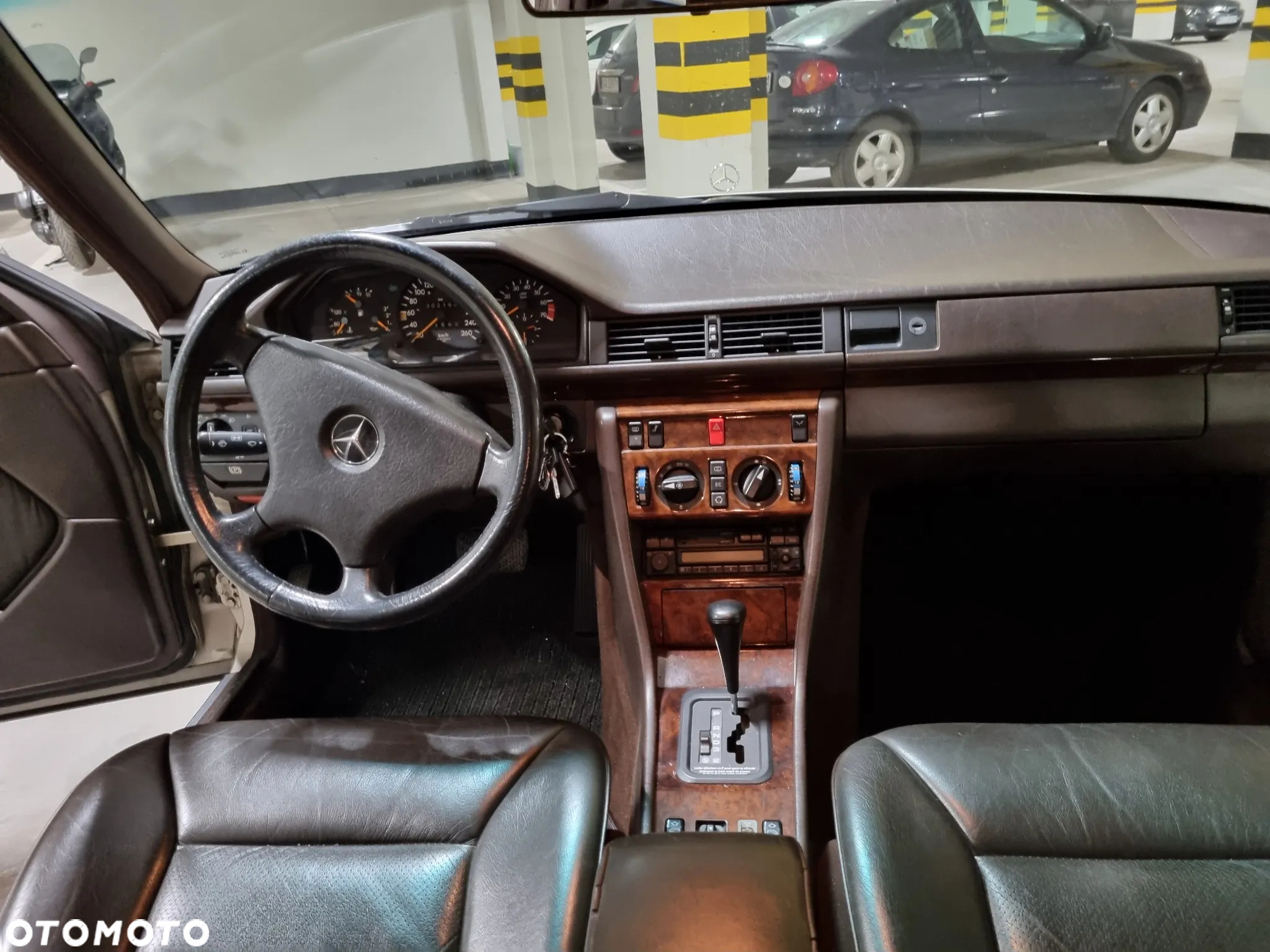 Mercedes-Benz W124 (1984-1993) - 13
