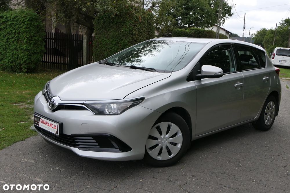 Toyota Auris 1.33 VVT-i Active - 4