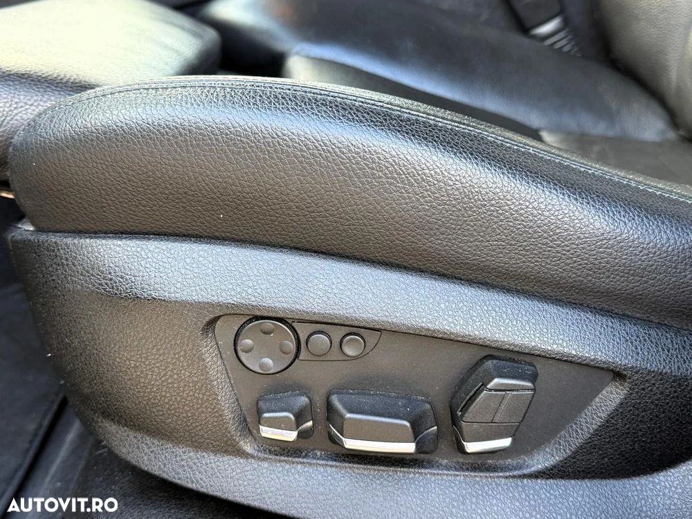 BMW Seria 5 530d xDrive Gran Turismo - 12