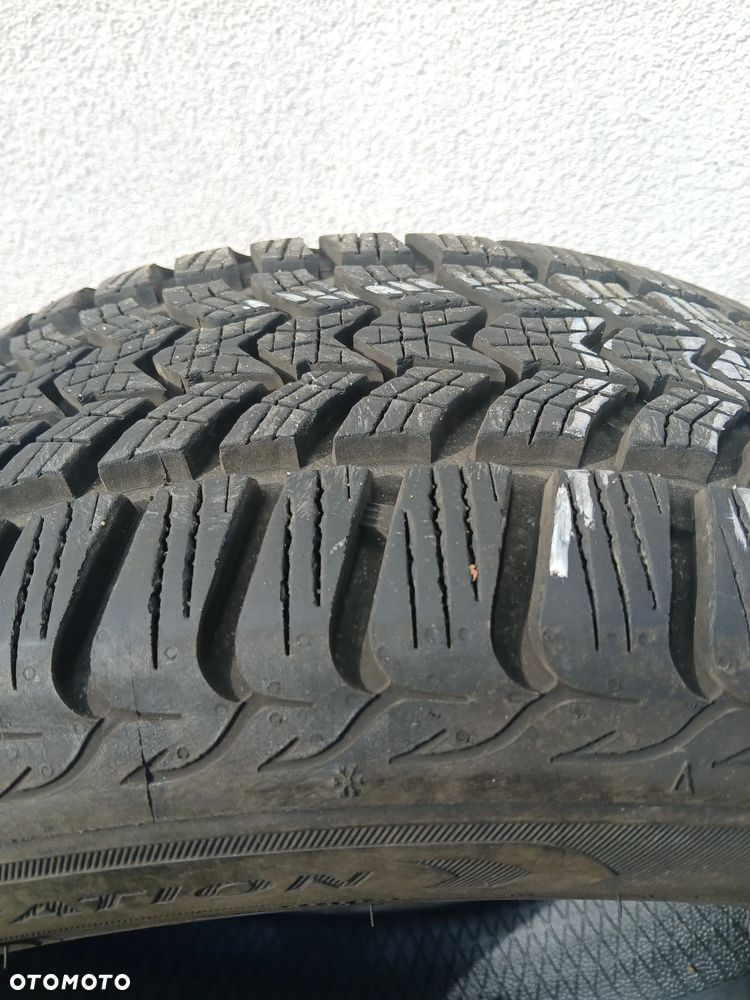 Opony zimowe DĘBICA 215/55R17 - 3