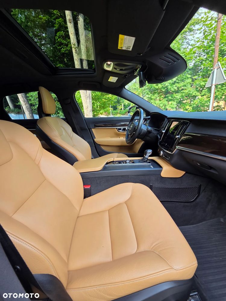 Volvo S90 - 17