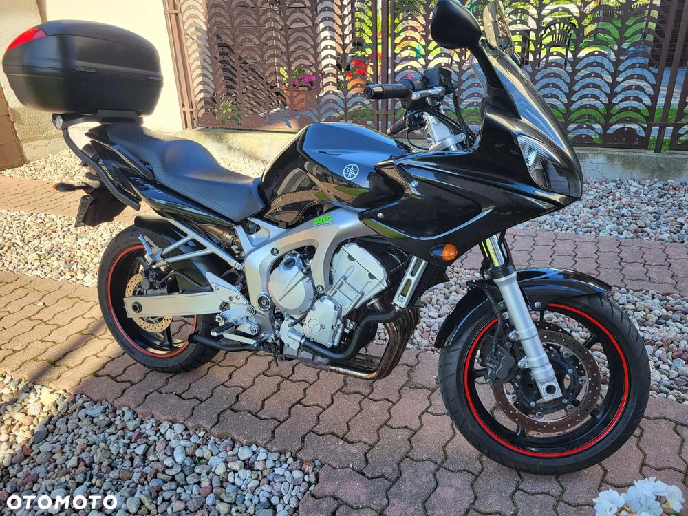 Yamaha FZ6 - 1