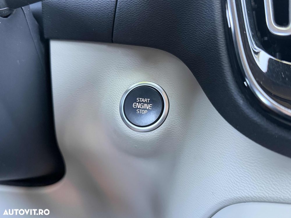 Volvo XC 40 D3 Momentum Pro - 29