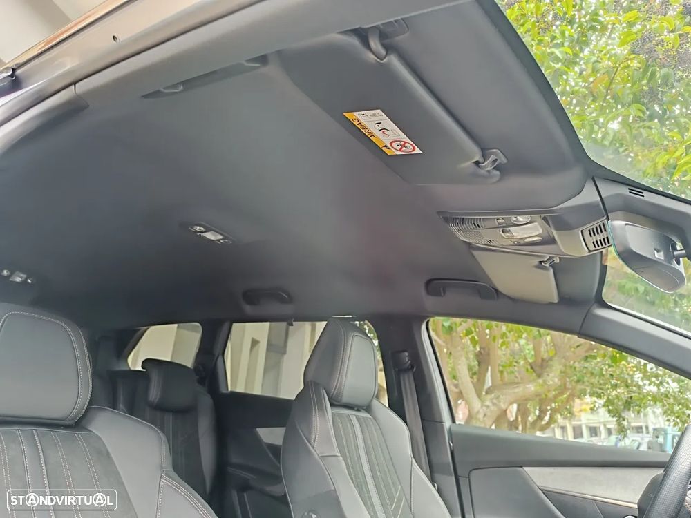 Peugeot 5008 PureTech 130 EAT8 Stop & Start GT - 26