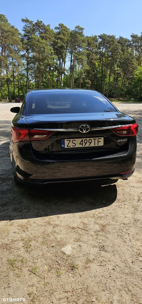 Toyota Avensis 2.0 D-4D Selection - 2
