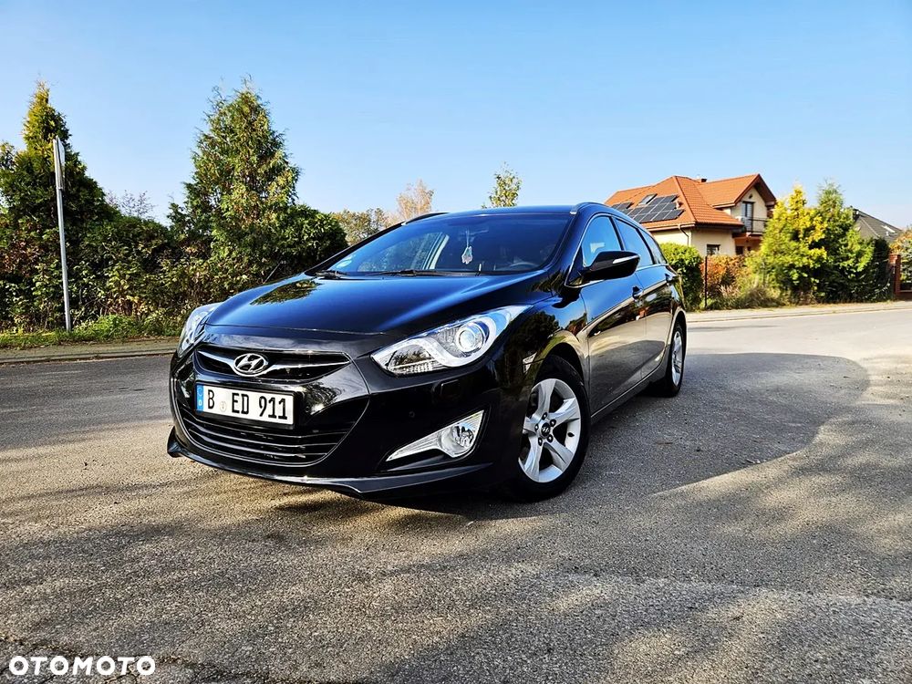 Hyundai i40 i40cw 1.7 CRDi Automatik Fifa World Cup Edition Silver - 3