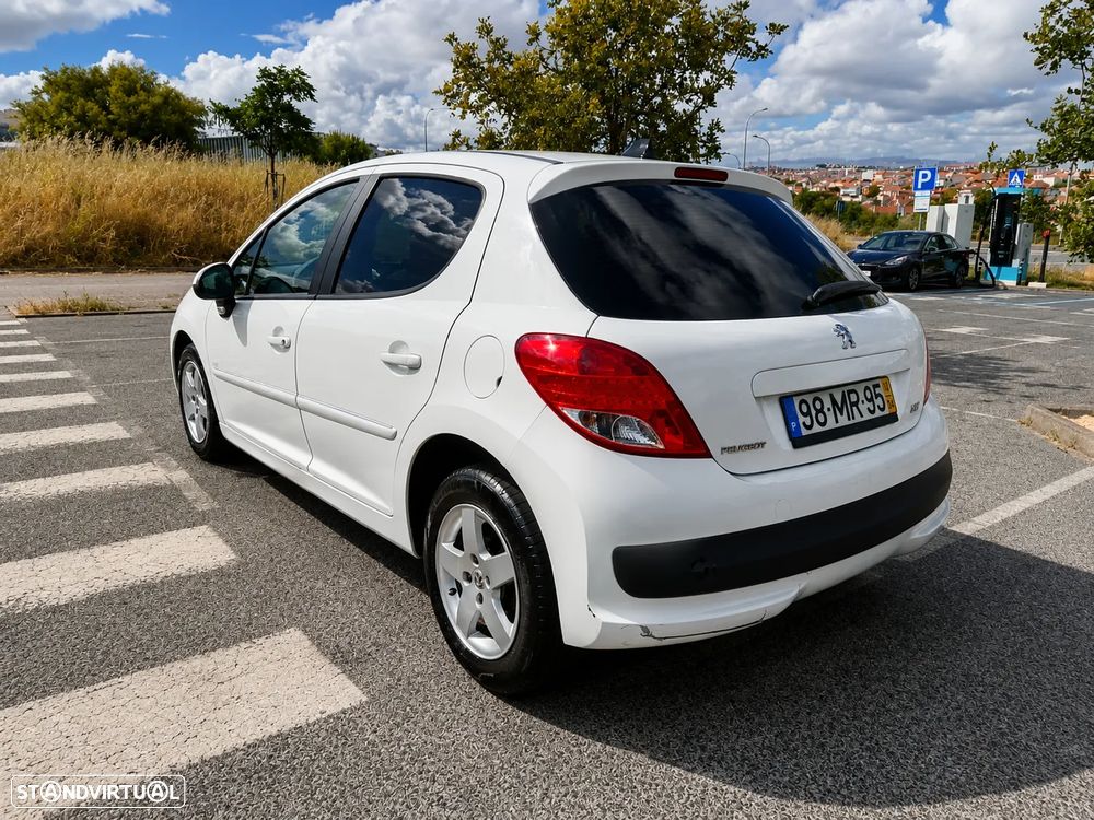 Peugeot 207 1.4 VTi Sportium - 16
