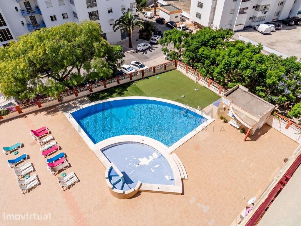 Apartamento T2 no 6.º Andar em Armação de Pêra - Grande imagem: 3/28