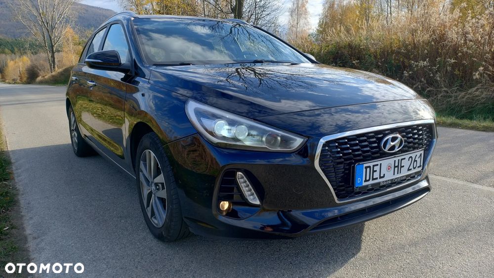 Hyundai i30 1.6 CRDi Classic + DCT - 23