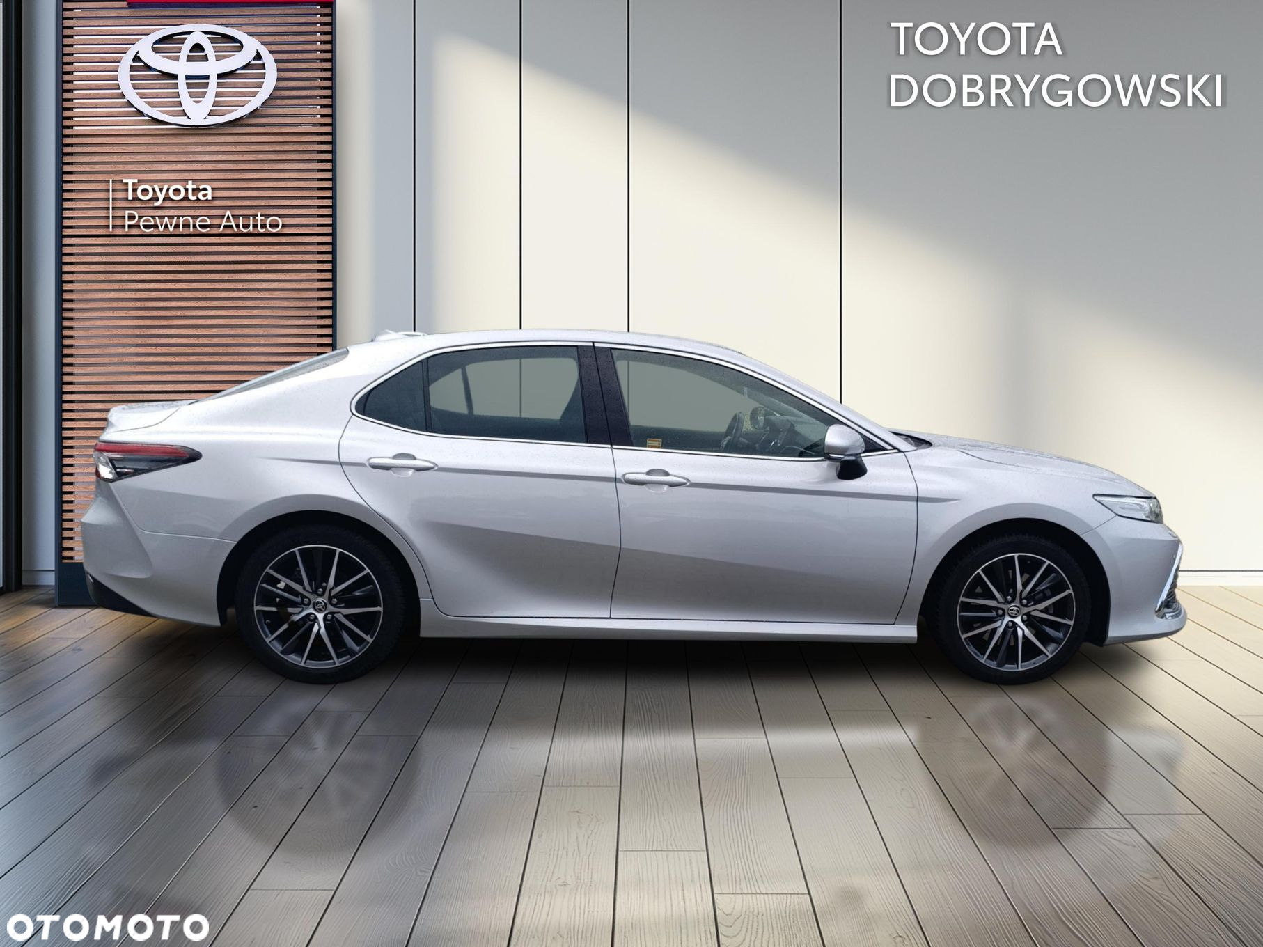 Toyota Camry - 6
