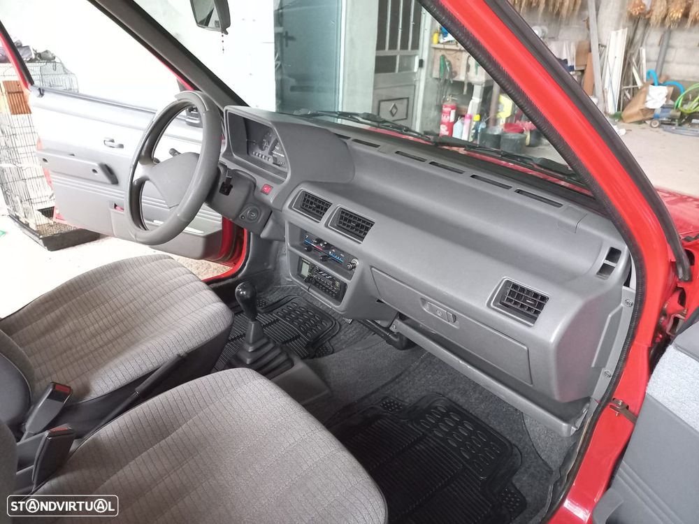 Nissan Micra 1.0 - 19