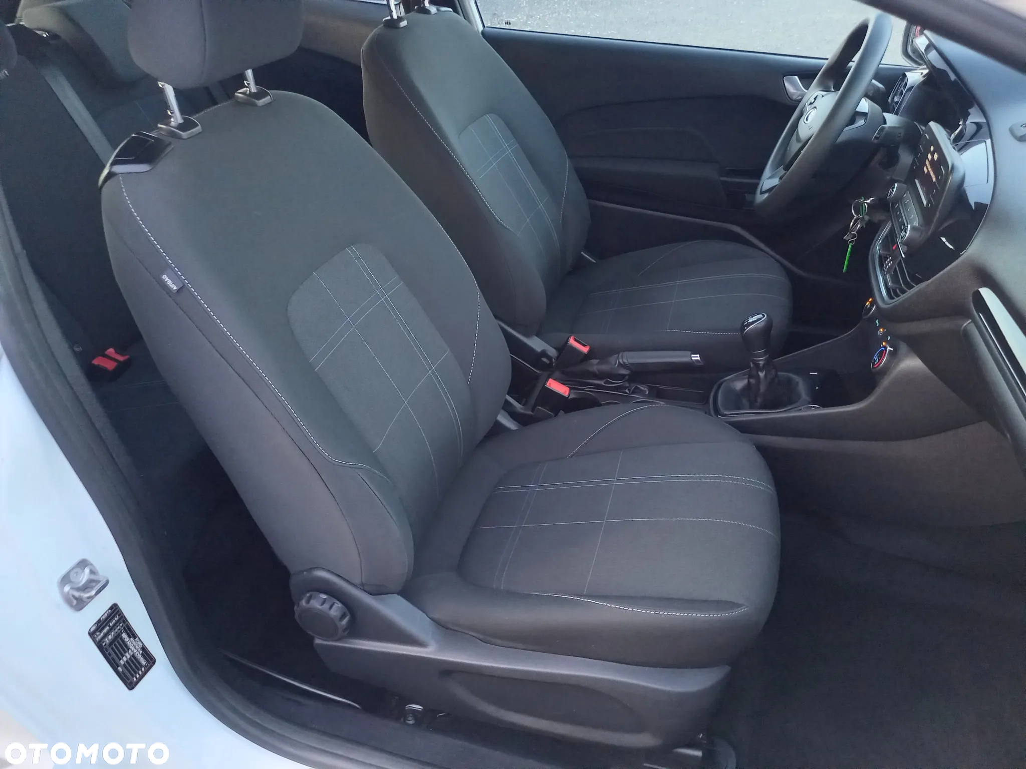 Ford Fiesta - 15