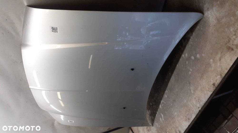 ) MASKA POKRYWA SILNIKA CHRYSLER 300C SREBRNA PS2 - 2