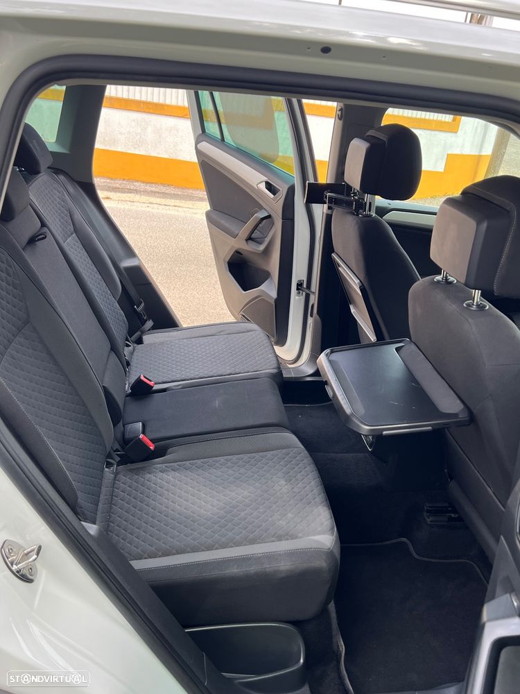 VW Tiguan 1.6 TDI Confortline - 12