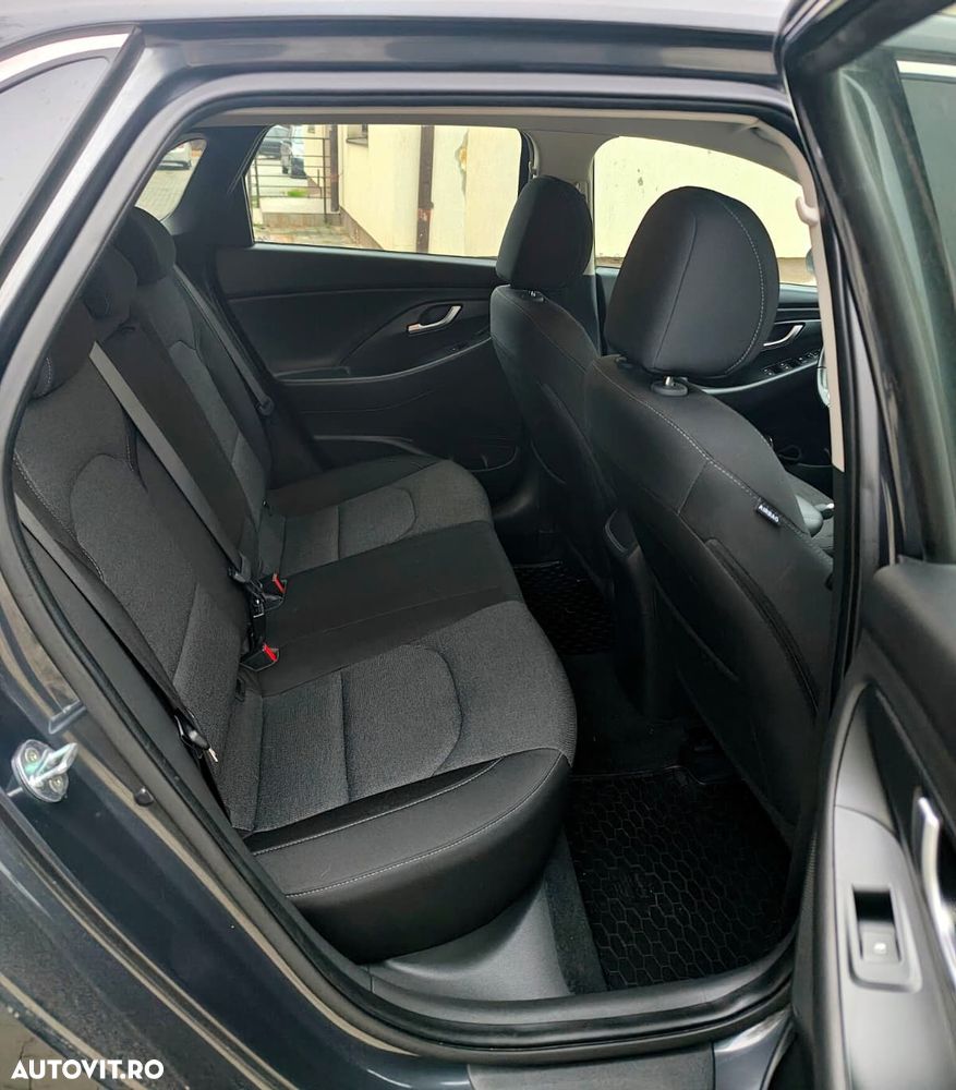 Hyundai i30 1.0 T-GDI 120CP 5DR M/T Highway - 12