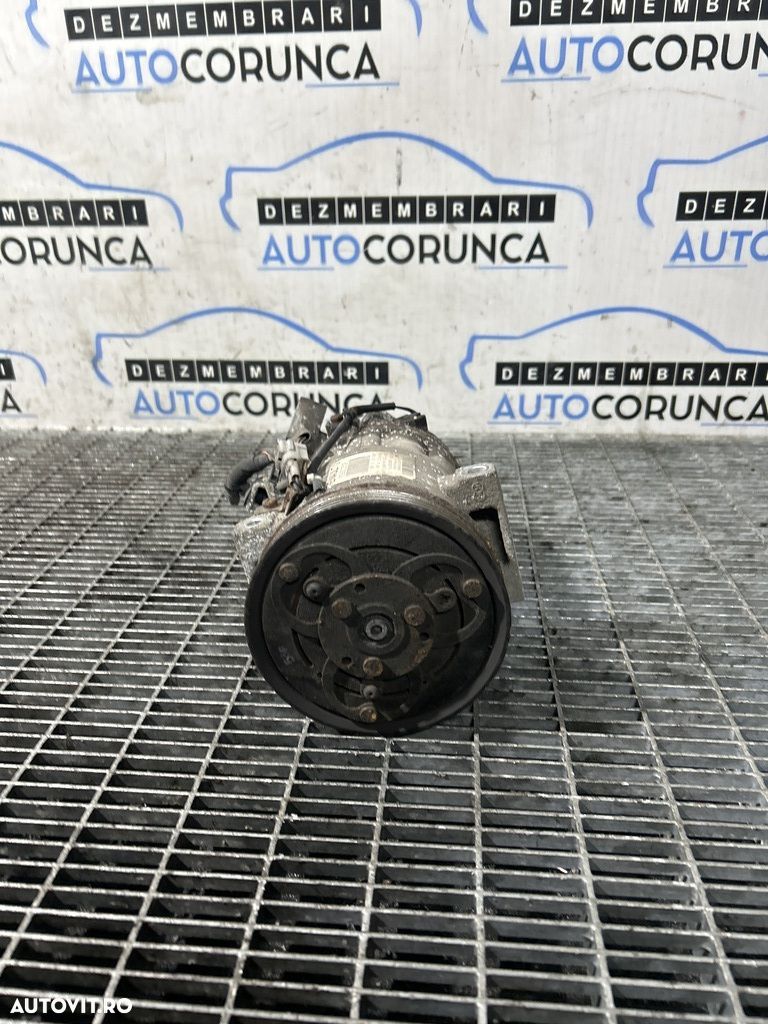 Compresor clima Renault Captur 1.5 DCI 2013 - 2017 	K9K (1202) 926002352R - 1