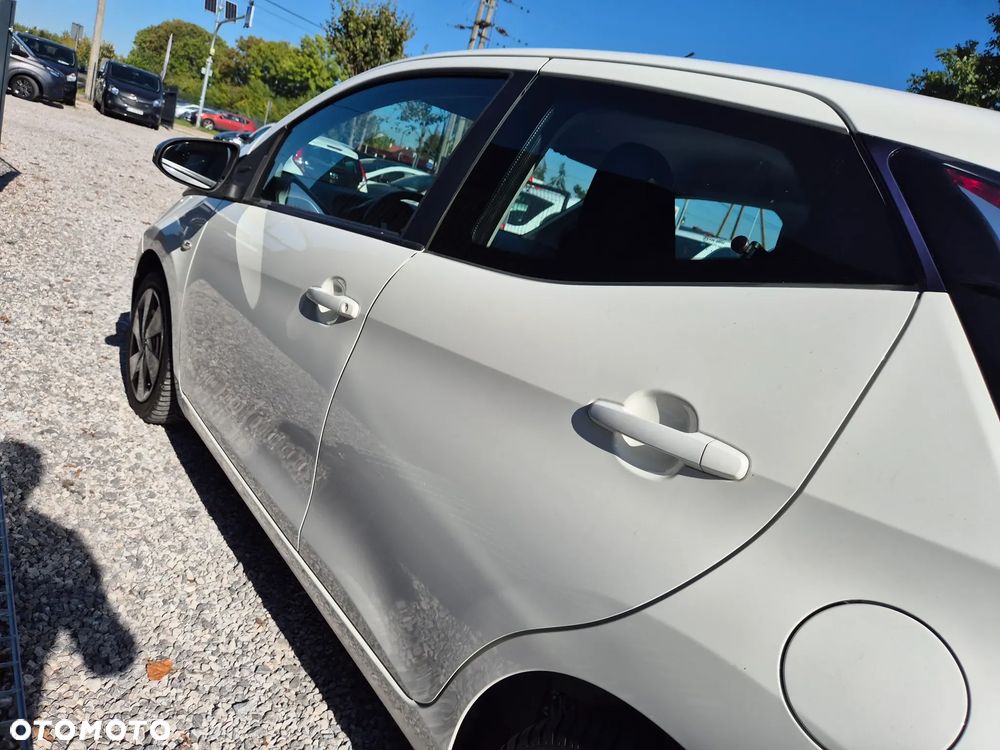 Toyota Aygo x-play Eco - 23