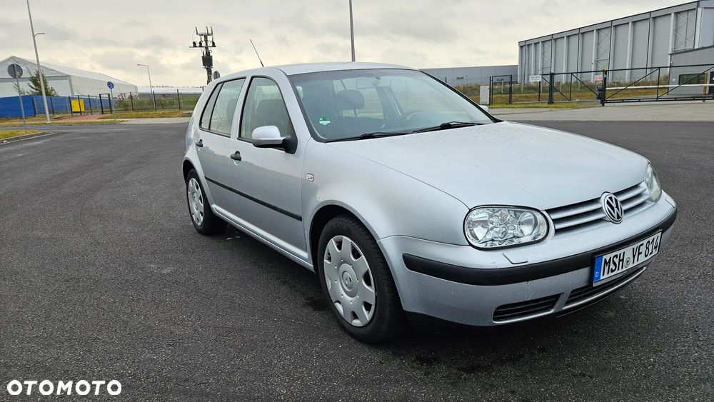 Volkswagen Golf 1.6 Edition - 2