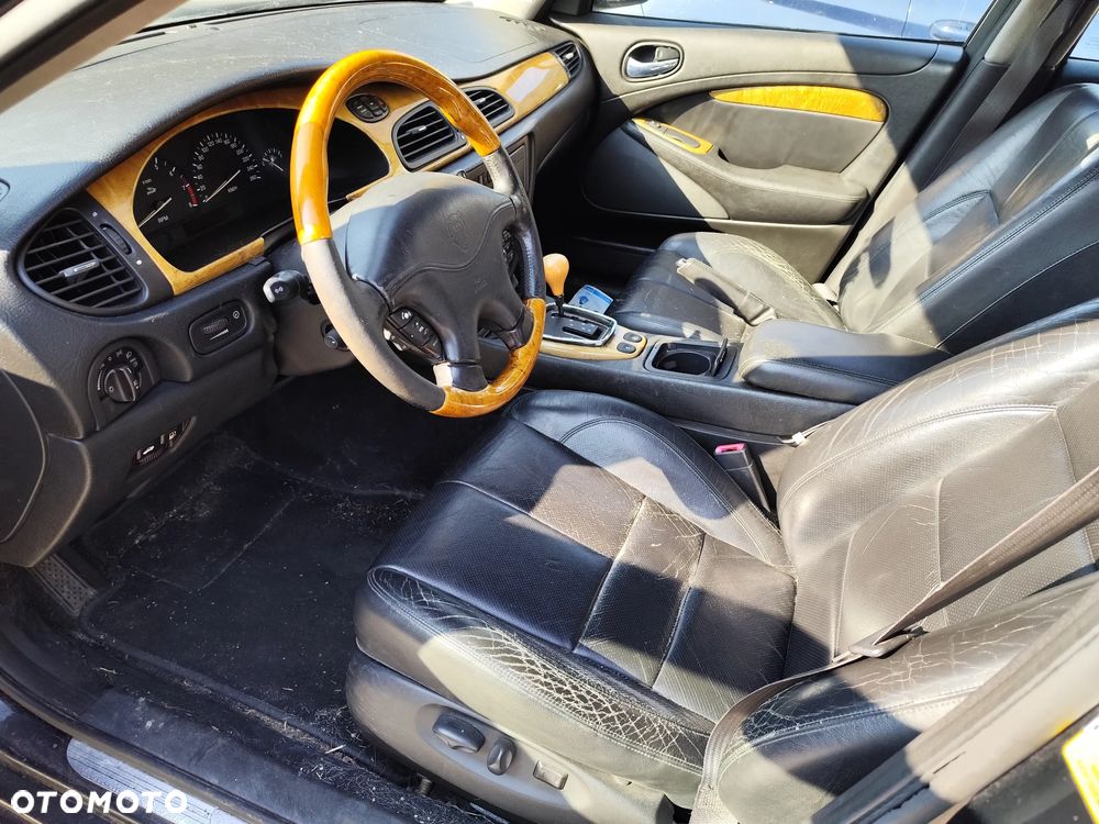 Jaguar S-Type - 4