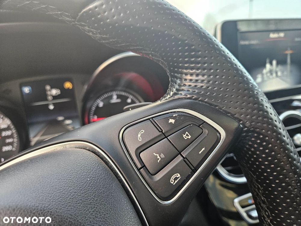Mercedes-Benz Klasa C 200 (BlueTEC) d 7G-TRONIC Exclusive - 29