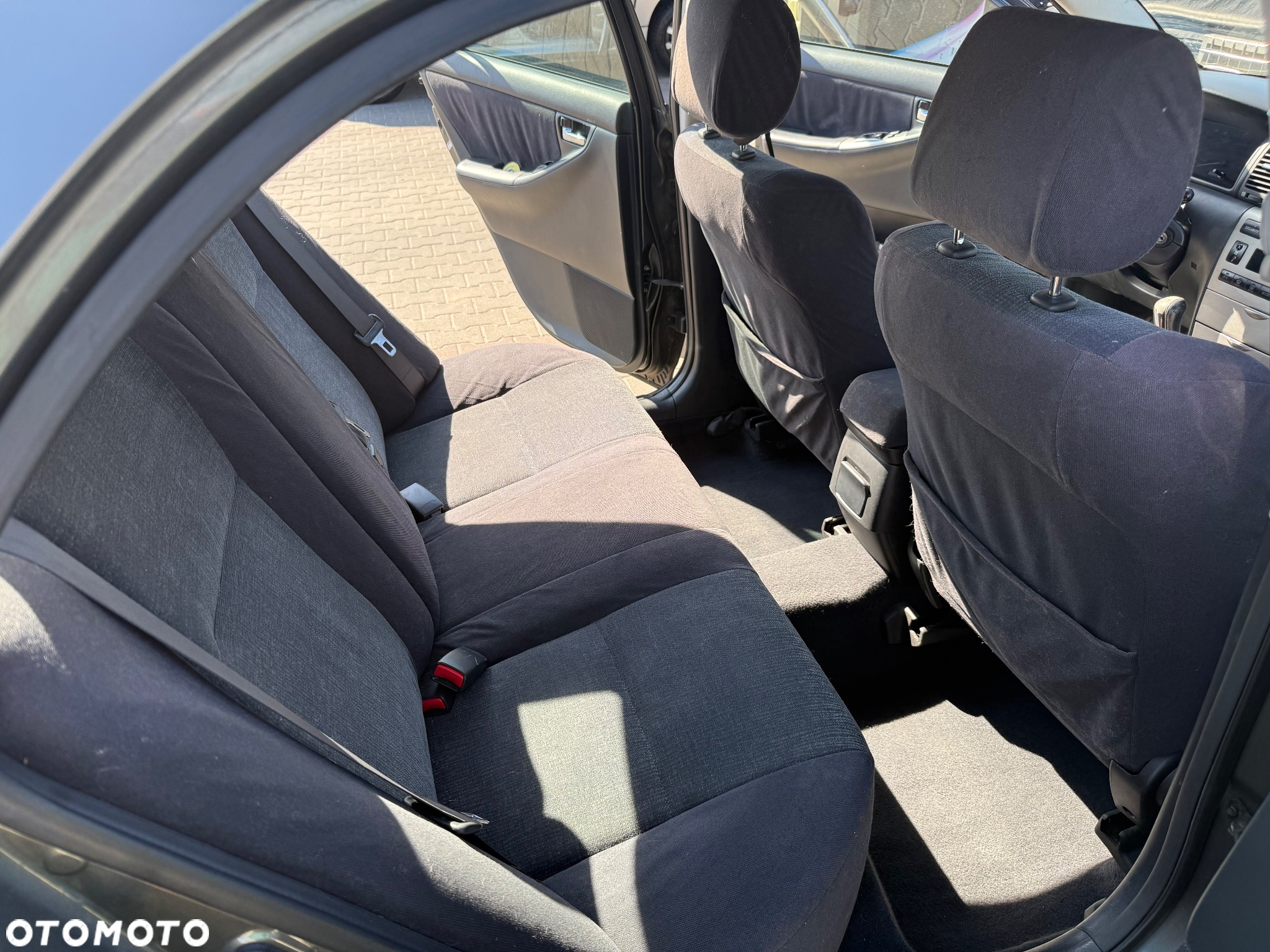 Toyota Corolla 1.6 VVT-i Sol - 17