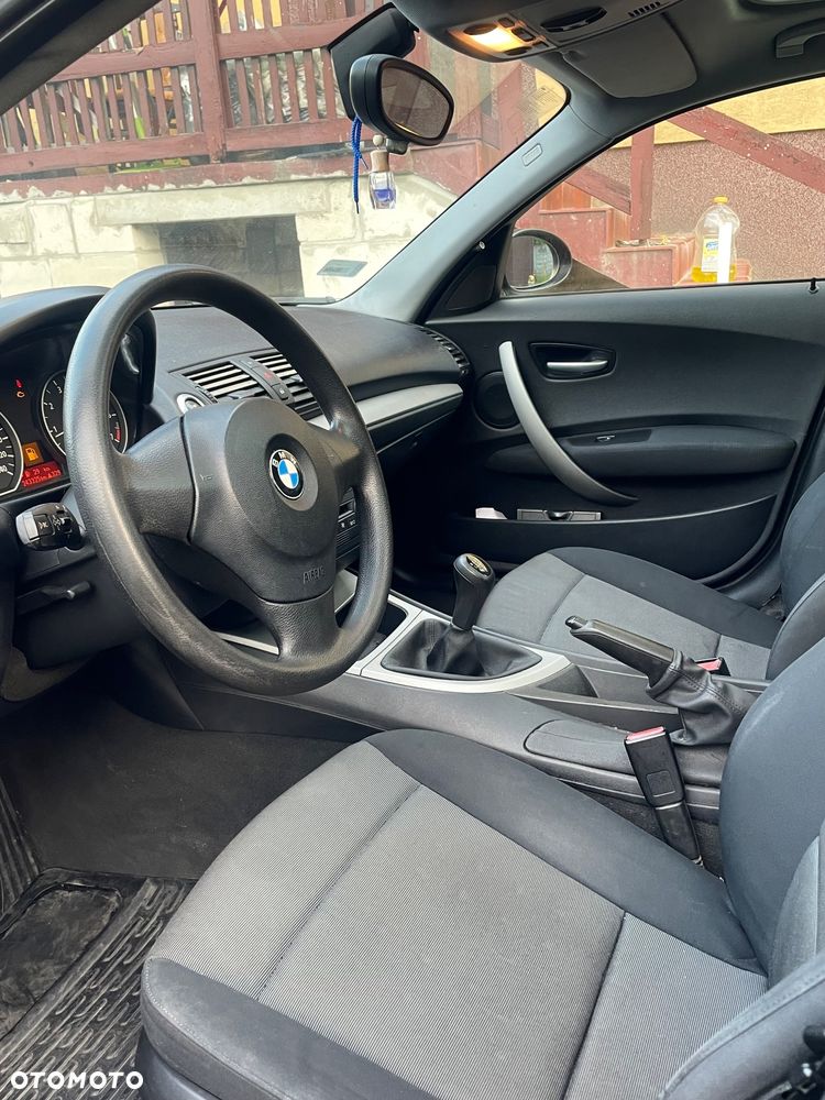 BMW Seria 1 116i - 12