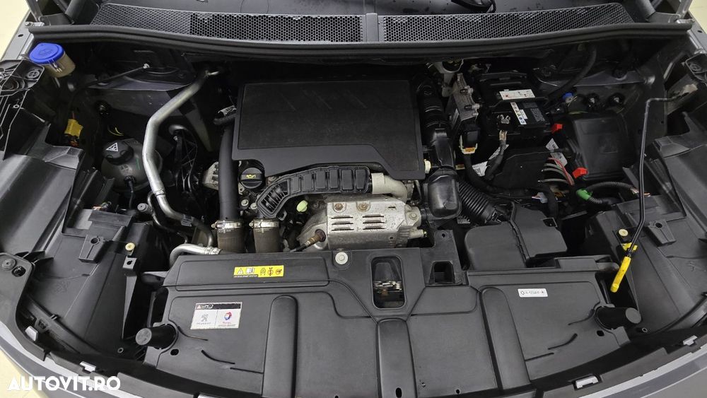 Peugeot 3008 1.2 PureTech S&S EAT8 Allure - 24