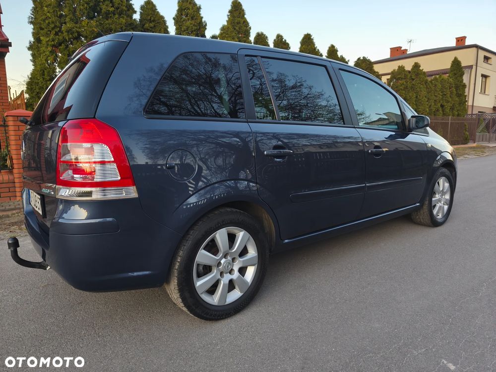 Opel Zafira 1.6 ECOFLEX Design Edition - 36