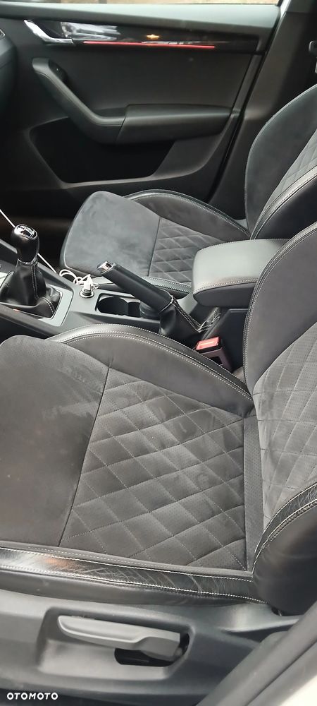 Skoda Octavia 2.0 TDI RS - 15