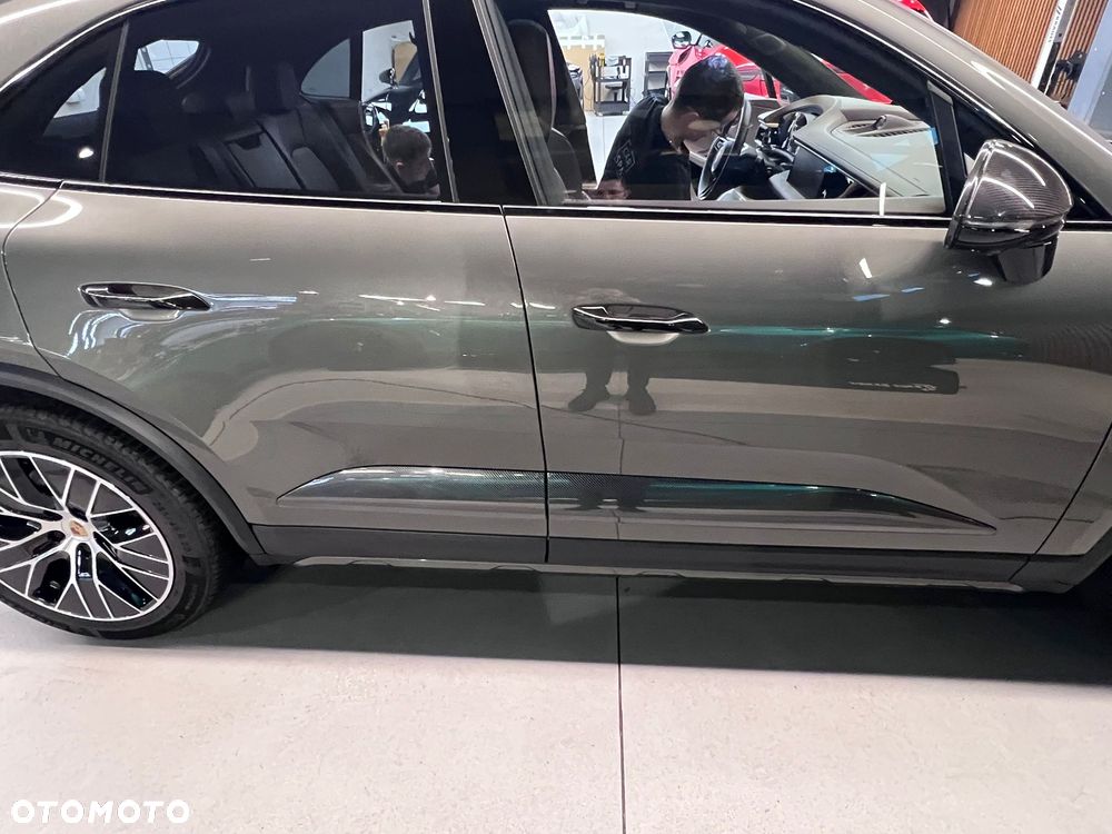 Porsche Macan - 4