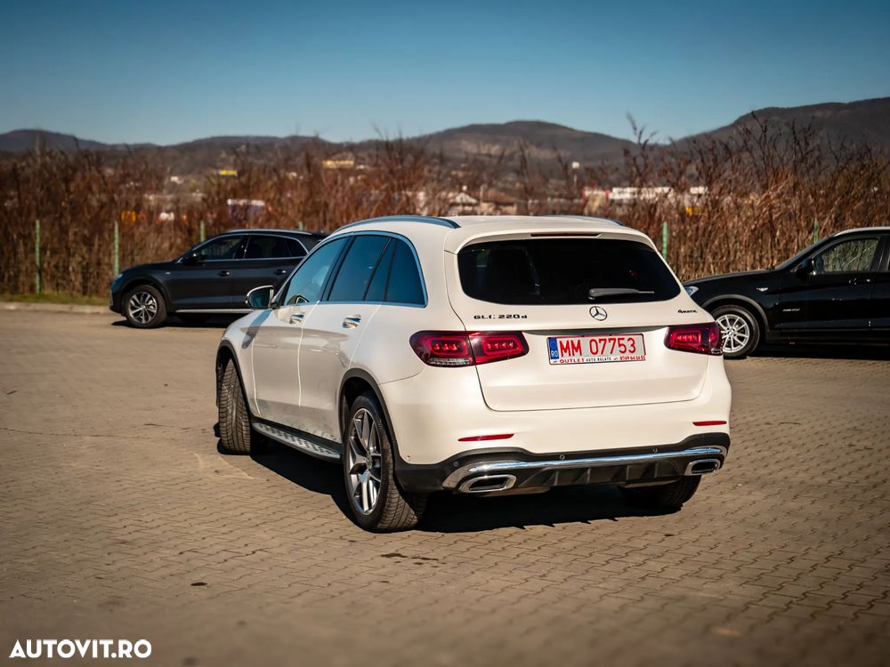 Mercedes-Benz GLC 220 d 4MATIC - 11