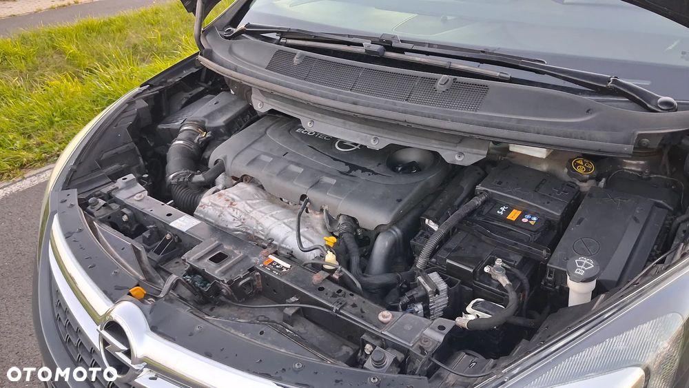 Opel Zafira - 8