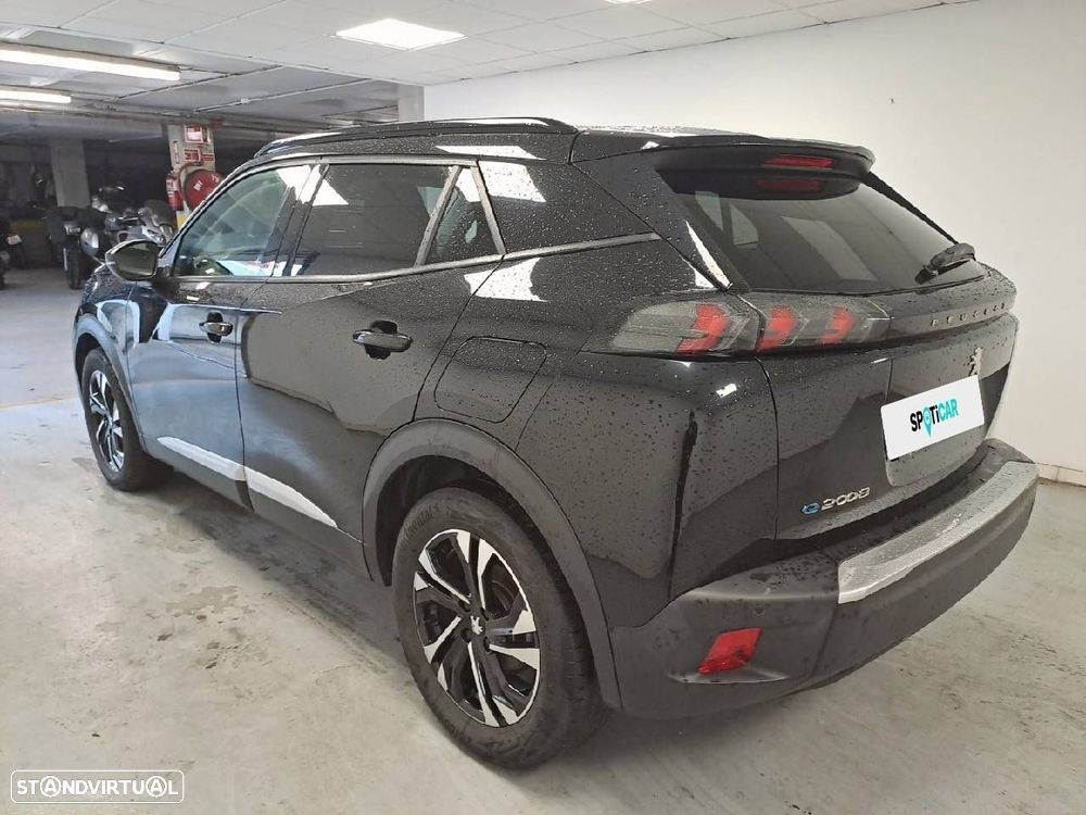 Peugeot 2008 - 6
