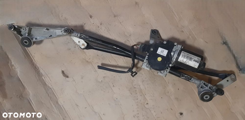Mechanizm wycieraczek przód Mercedes  W176  A1769061800