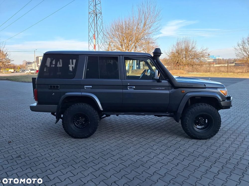 Toyota Land Cruiser LC 2.8 D-4D Prado - 3