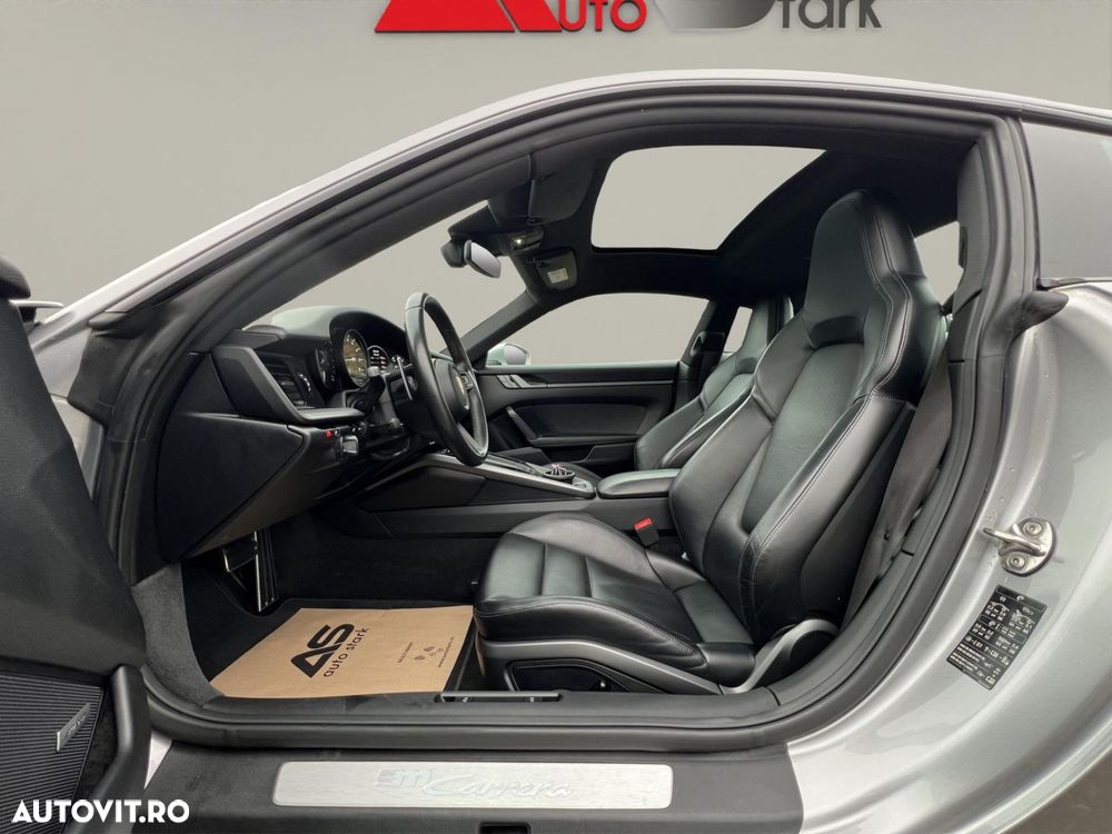 Porsche 911 Carrera PDK - 15