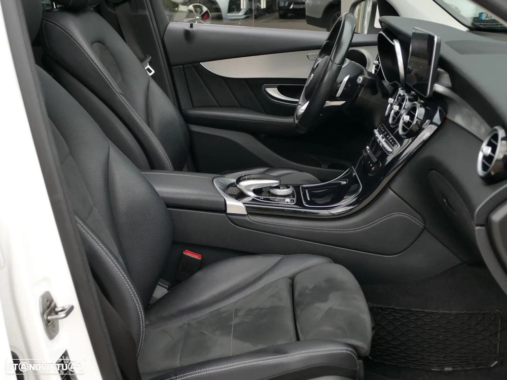 Mercedes-Benz GLC 220 d 4Matic 9G-TRONIC AMG Line - 35