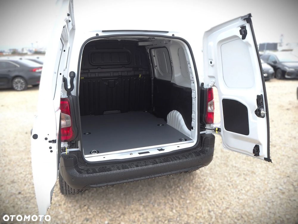 Toyota Proace City - 10