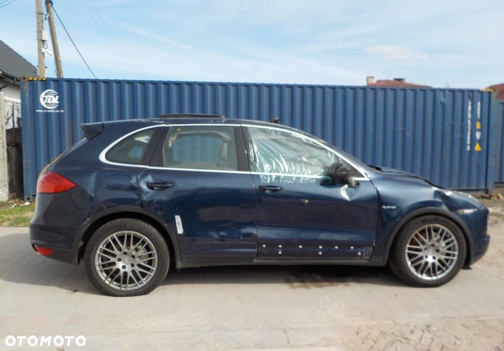 Porsche Cayenne - 14