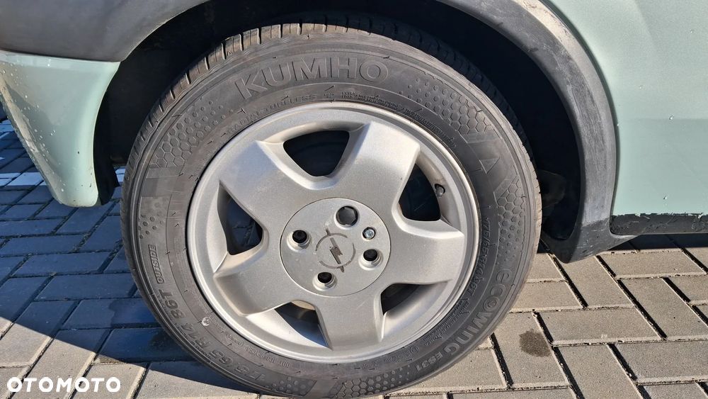 Opel Corsa 1.0 12V Base / Start - 19