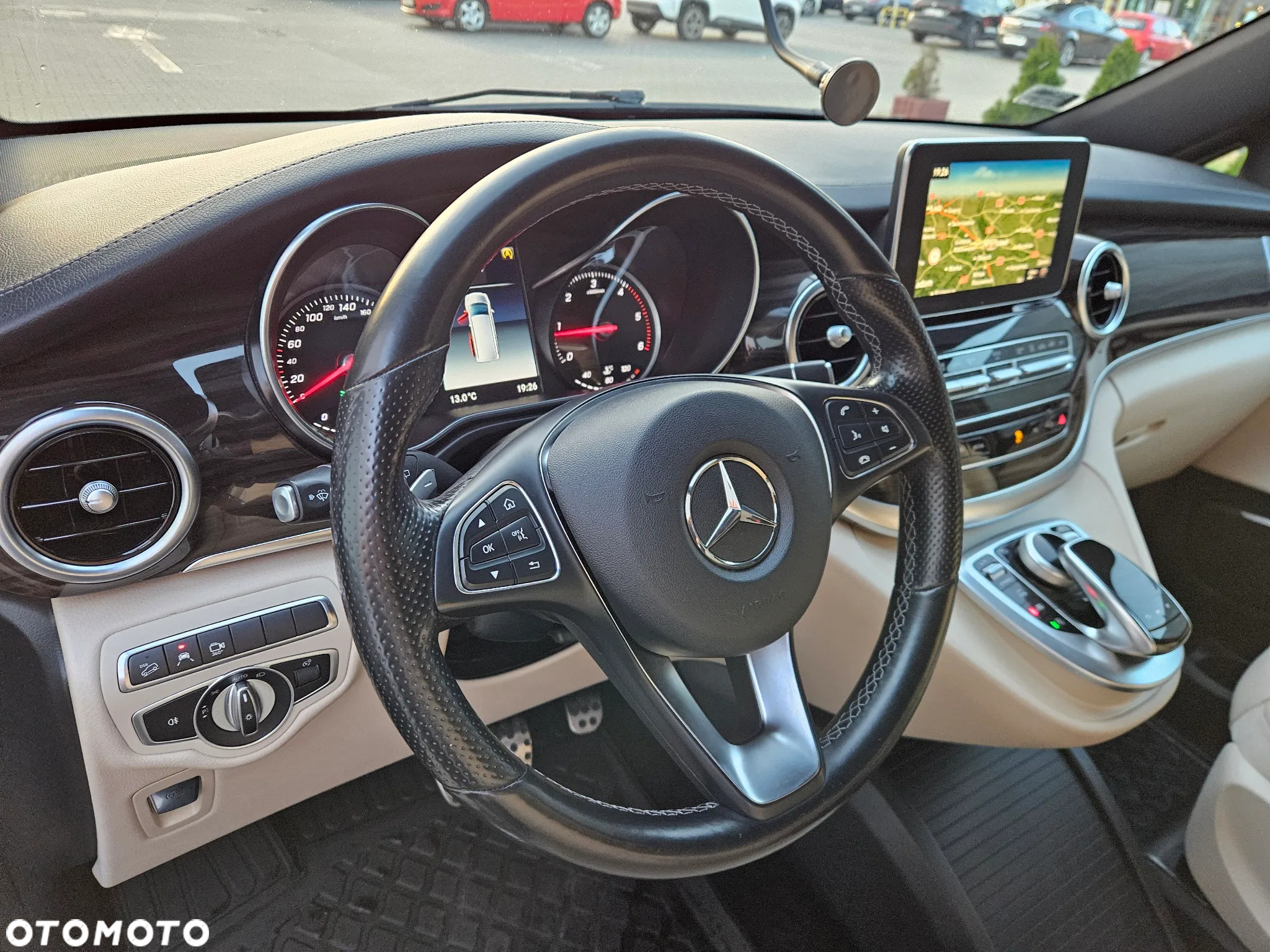 Mercedes-Benz Klasa V 250 d 4-Matic Avantgarde 7G-Tronic (d³ugi) - 26