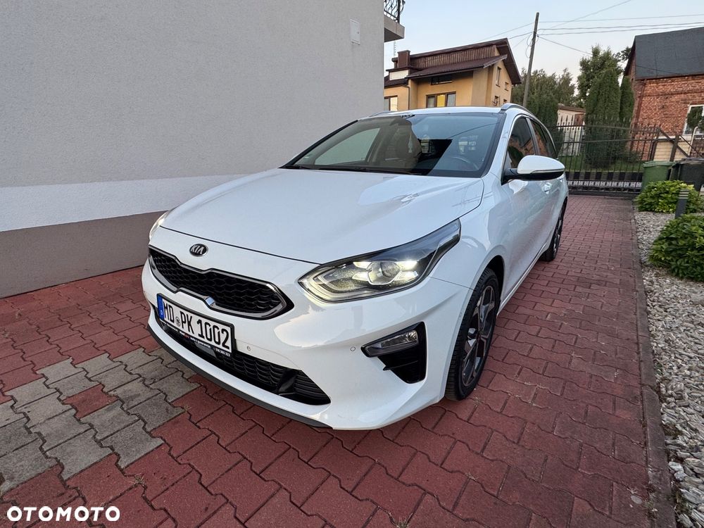 Kia Ceed - 8