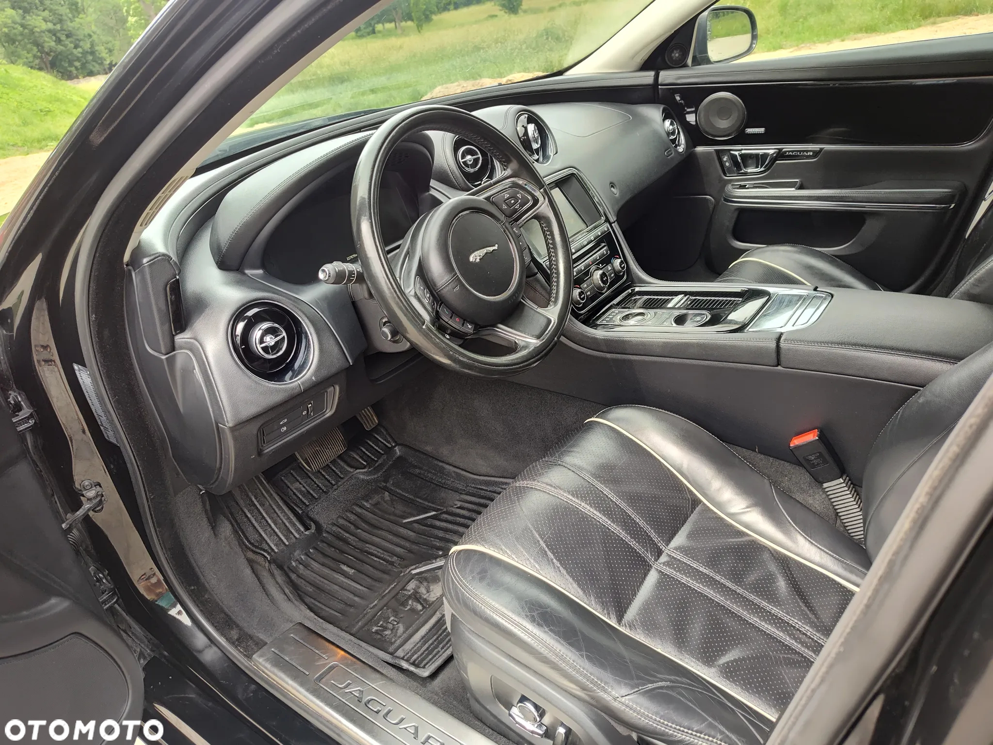 Jaguar XJ 3.0 V6 Diesel Portfolio - 9