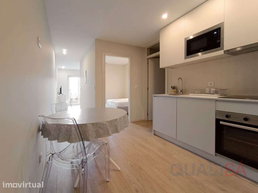Apartamento T1+1 equipado e mobilado e com varanda no centro histór... - Grande imagem: 5/26
