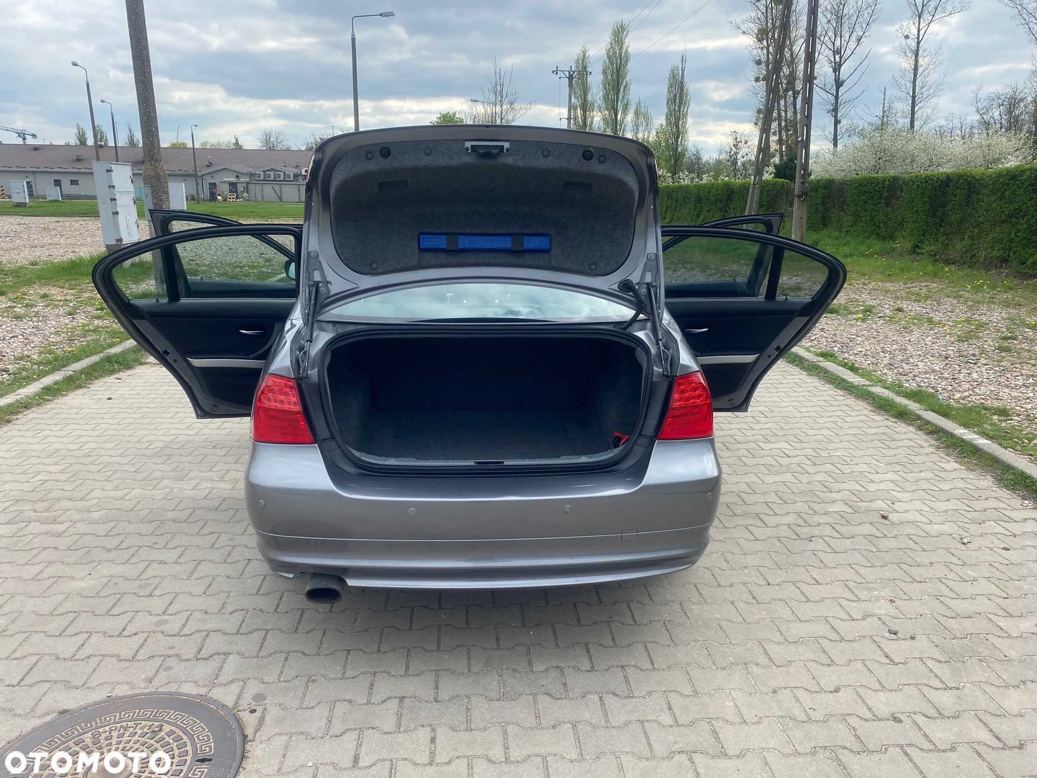 BMW Seria 3 316d - 29