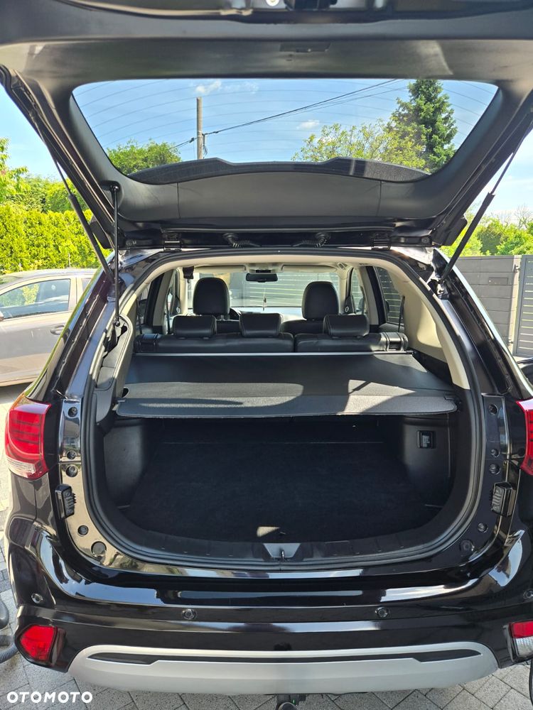 Mitsubishi Outlander Intense + - 6