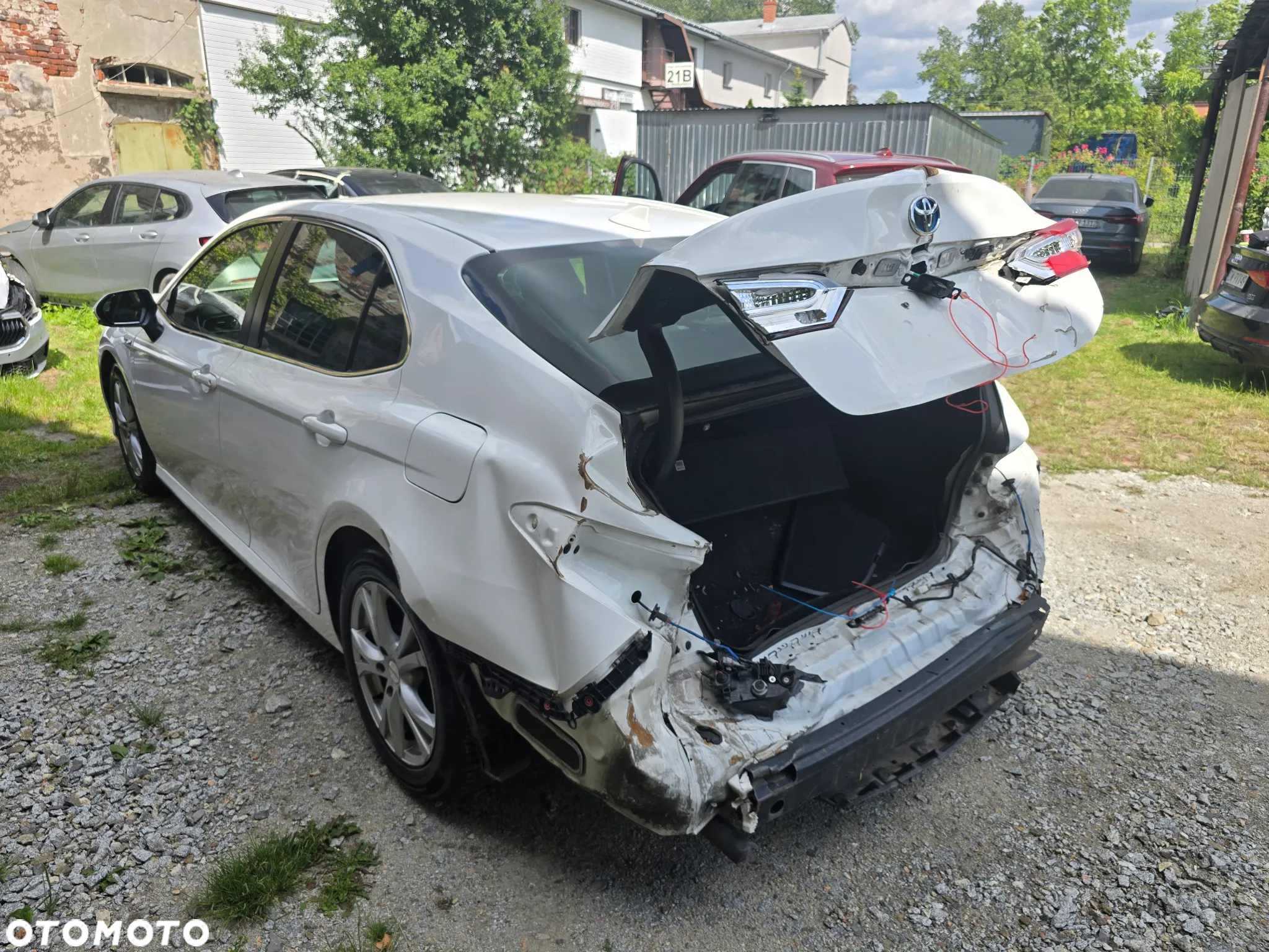 Toyota Camry Executive - 11