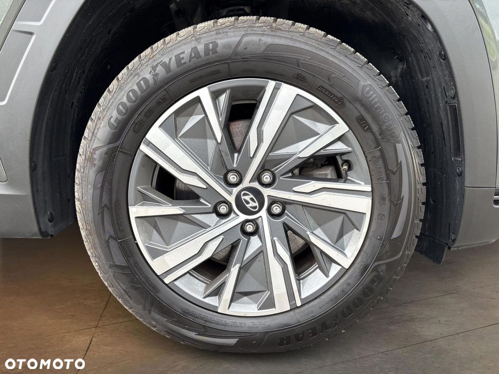 Hyundai Tucson 1.6 T-GDi HEV Executive 4WD - 18